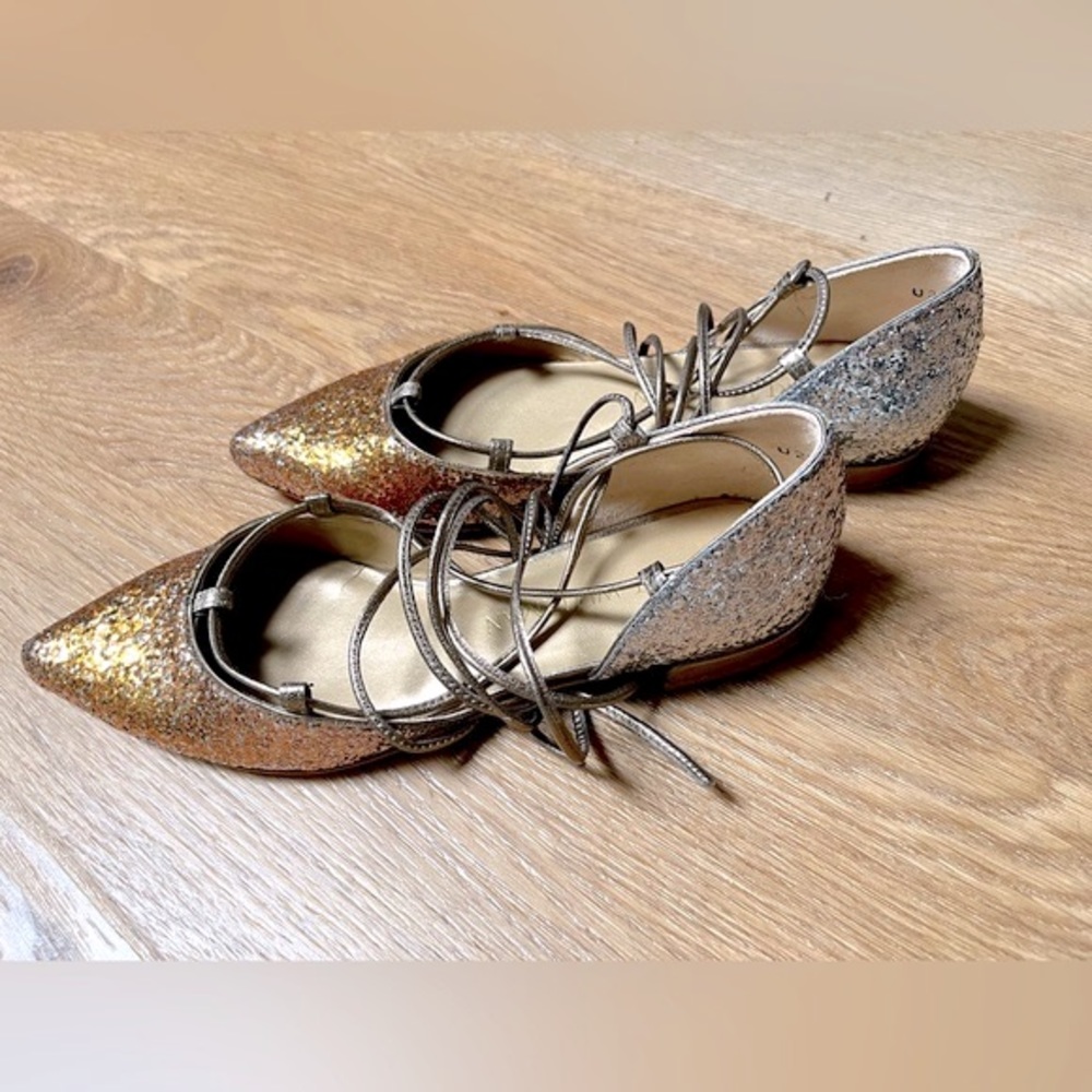 STUART WEITZMAN. Women’s Gilligan Lace Up Gold-Silver Glitter Ballet Flats.